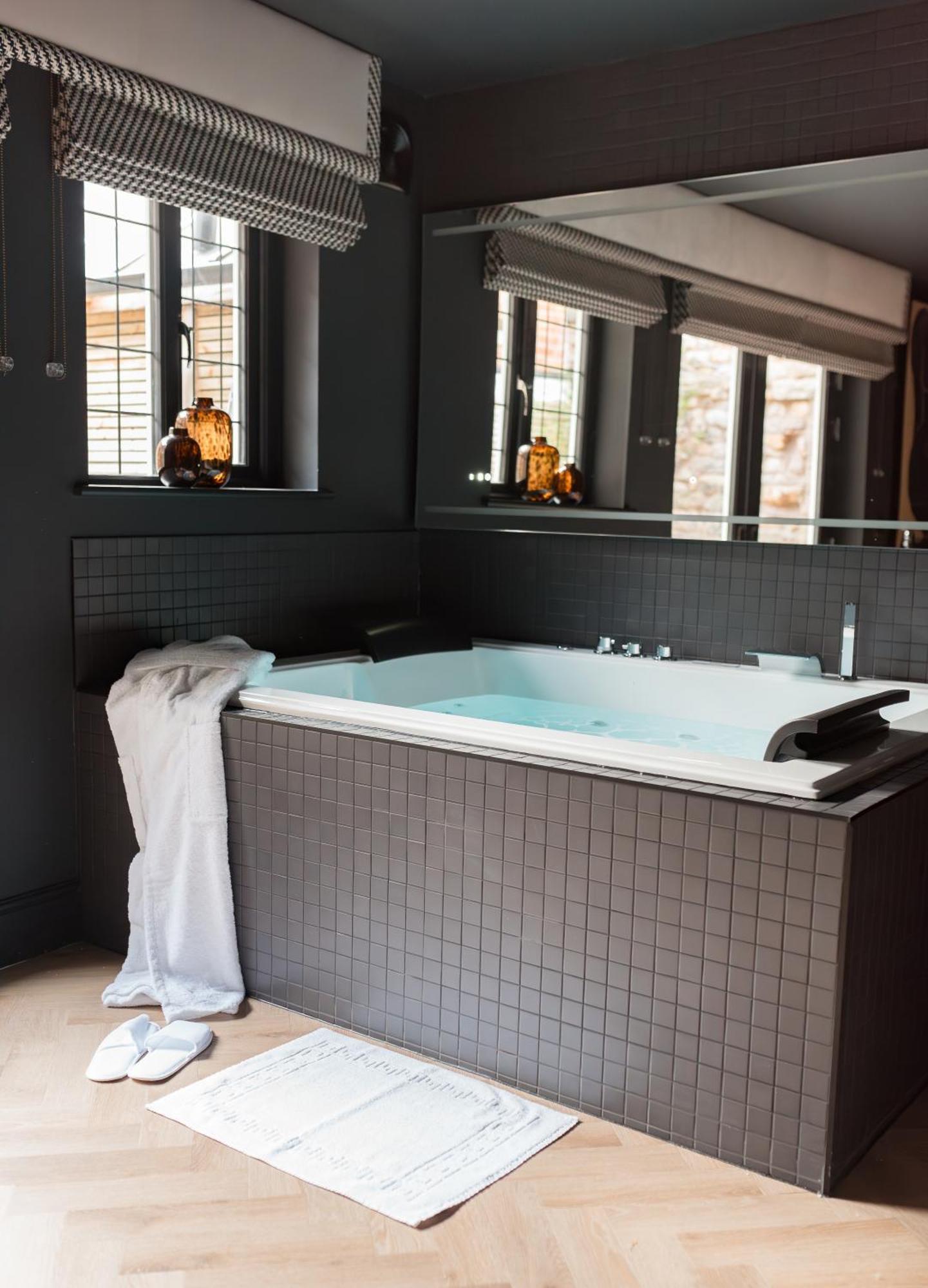Secret Suites Lancaster Exterior foto